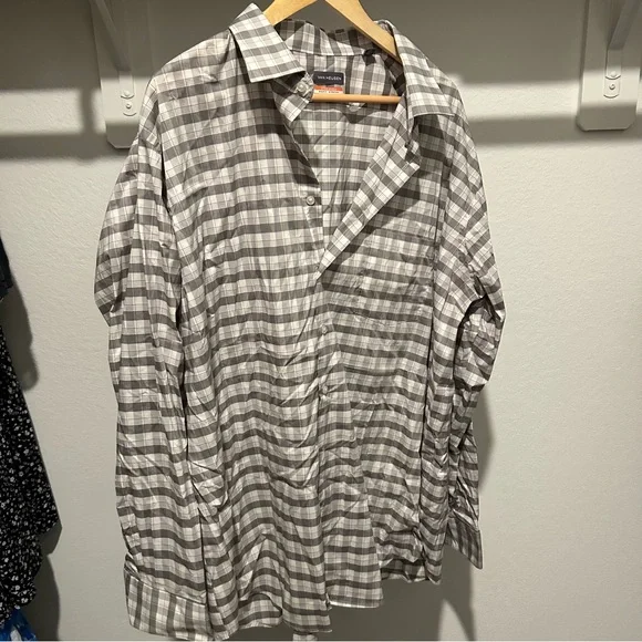 🌿 Van Heusen Gray and White Plaid Shirt - Picture 1 of 3